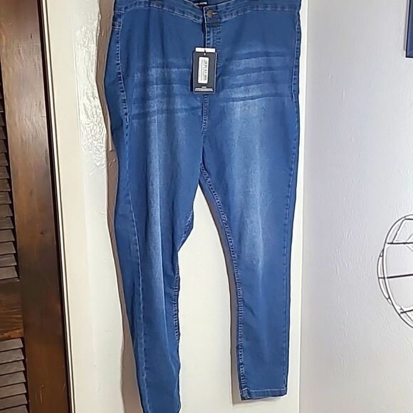 Pretty Little Thing-High Waisted,Distressed,Stretchy Skinny Jeans, Size 26, NWT - Picture 1 of 8